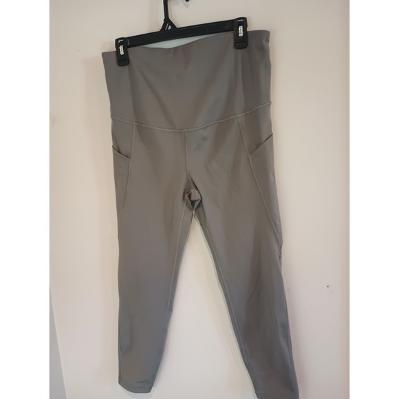 GAP Pants - GapFit Maternity Leggings Size Medium Gray Blackout Technology Side Pockets